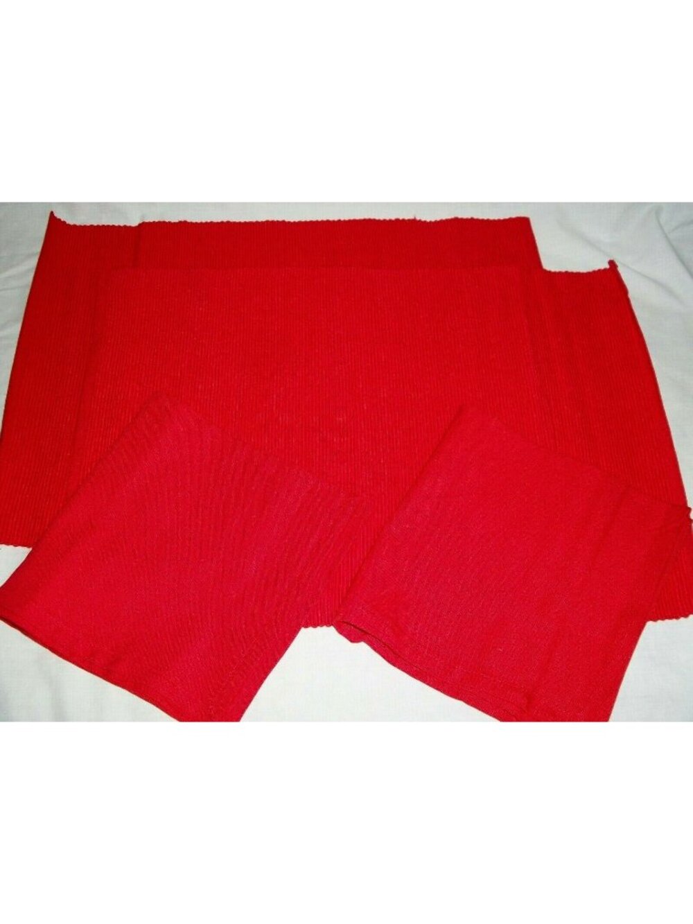 Red Holiday Place Mats Napkin Set 4 Ribbed Cotton Woven Kitchen Table Christmas